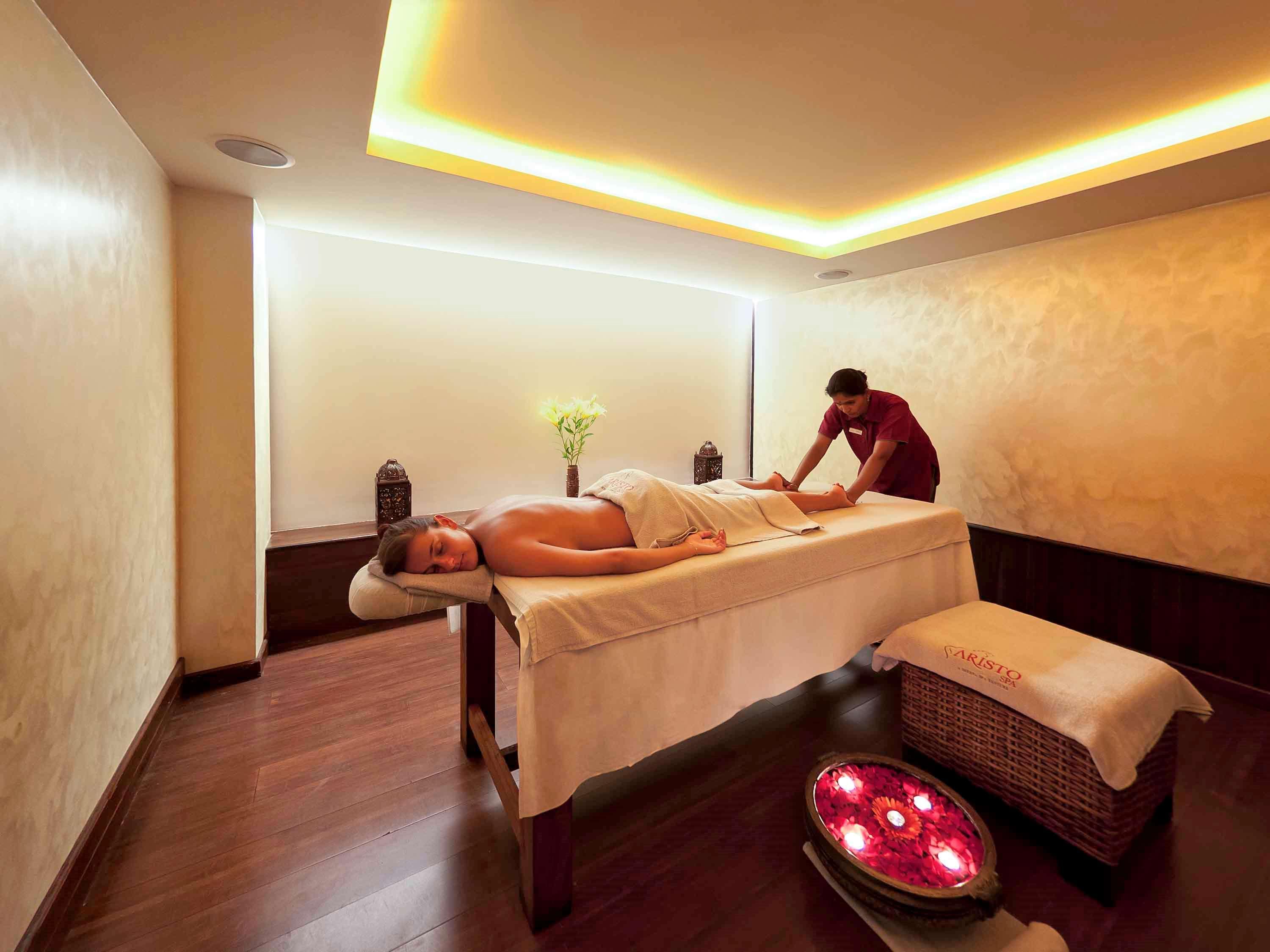 Grand Mercure Bangalore - An Accor Brand Ngoại thất bức ảnh