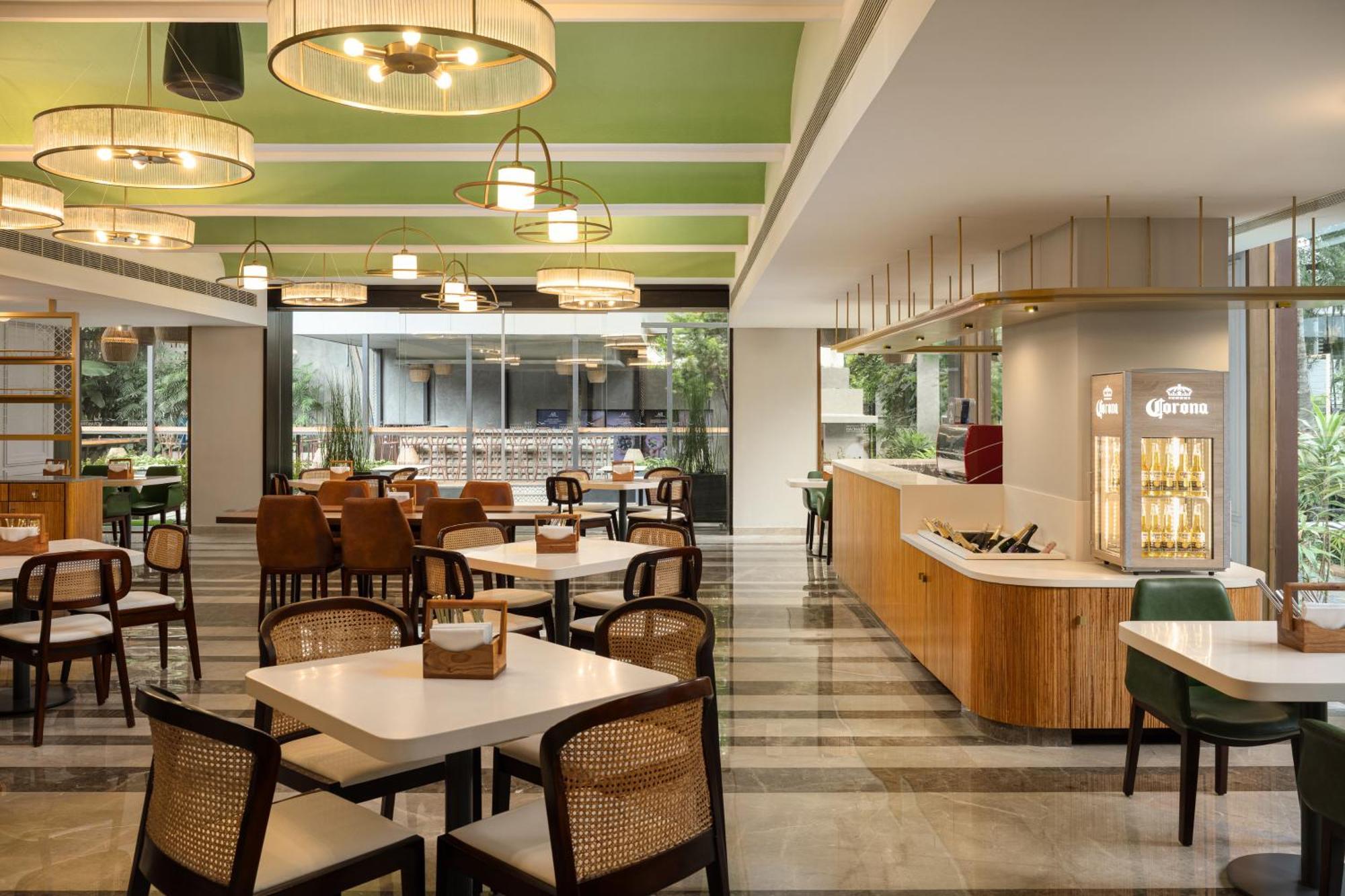 Grand Mercure Bangalore - An Accor Brand Ngoại thất bức ảnh